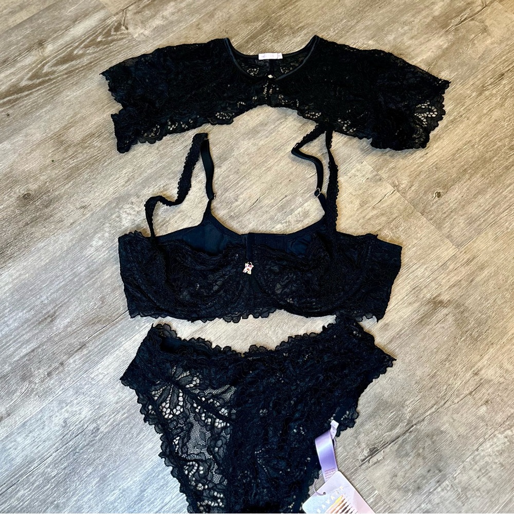 Savage x Fenty 3-piece lingerie set
